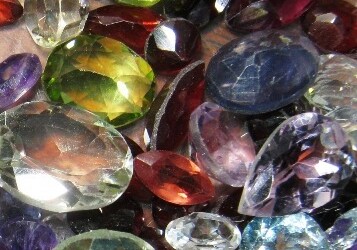 Investasi Batu Permata Lebih Cocok untuk Warga Kota Besar